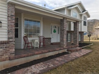 82 E Main St, Henefer, UT 84033