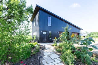 W6124 County Rd N, Beldenville, WI 54003