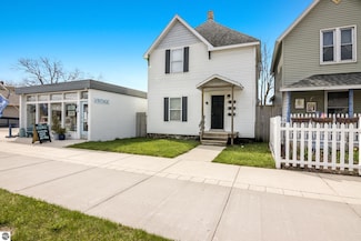 514 E Eighth St, Traverse City, MI 49686
