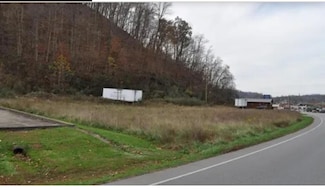 1 Starfire Hill, Paintsville, KY 41240