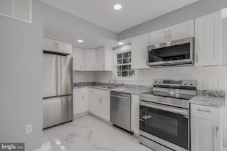 902 Nadine Ct, Hyattsville, MD 20785