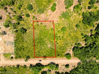 1313 Columbus Ave, Lehigh Acres, FL 33972
