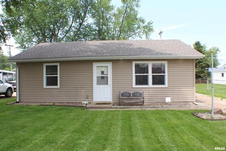 2516 W 68th St, Davenport, IA 52806