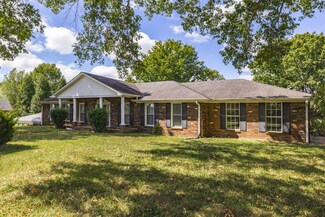1084 Robertson Rd, Gallatin, TN 37066