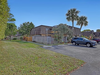 4095 Palm Bay Cir Unit B, West Palm Beach, FL 33406