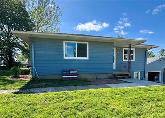 408 West St, Lynnville, IA 50153