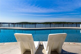 100 Blue Heron Hill Ln Unit 105, Lake Ozark, MO 65049
