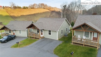 129 Pinebrook Ct Unit 4, Boone, NC 28607