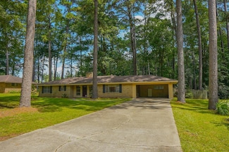 125 Beechwood St, Jasper, TX 75951