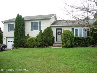 13 Jeanne Dr, Tunkhannock, PA 18657