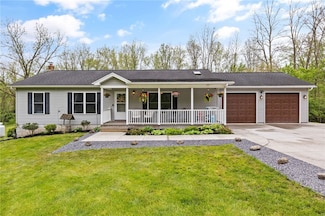 3760 N Creek Rd, Palmyra, NY 14522
