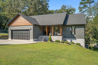 138 Dana Ln, Chickamauga, GA 30707