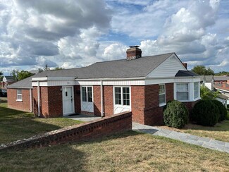 361 Walnut Ave, Waynesboro, VA 22980