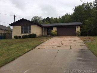 214 W Apache St, Tulsa, OK 74106