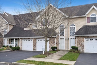 148 Christine Dr, Dix Hills, NY 11746