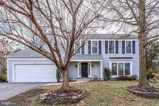 12261 Cliveden St, Herndon, VA 20170