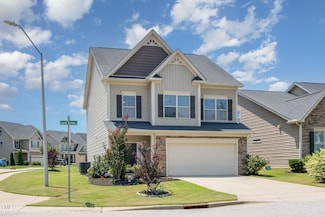 701 Laurel Spring Dr, Fuquay-Varina, NC 27526