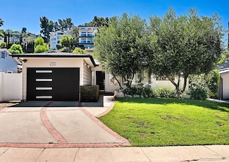 5217 Canoga Ave, Woodland Hills, CA 91364