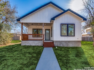938 Dawson St, San Antonio, TX 78202