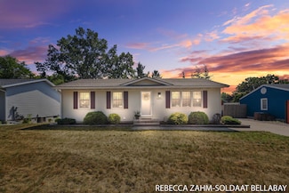 3520 Auburn Ave NE, Grand Rapids, MI 49525