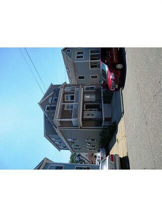 42 Toronto Ave, Providence, RI 02905
