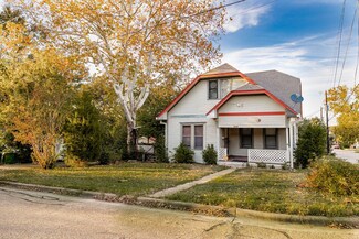 100 W Val Verde St, Brenham, TX 77833
