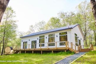 377 Hubert Rd, Jeffersonville, NY 12748