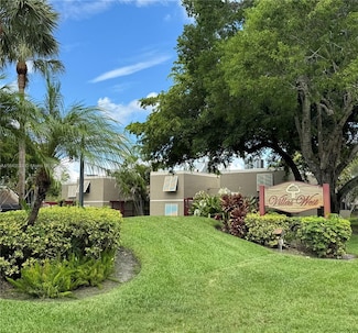 1341 W Fairway Rd Unit 1, Pembroke Pines, FL 33026