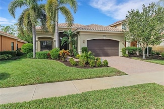 3475 Pacific Dr, Naples, FL 34119