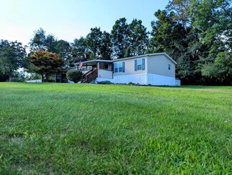 64 Garden Ln, Monroeton, PA 18832