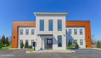 1133 New Loudon Rd Unit 201, Cohoes, NY 12047