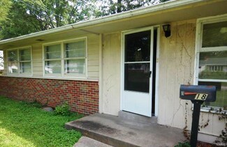 18 Buckeye Dr, Saint Louis, MO 63135