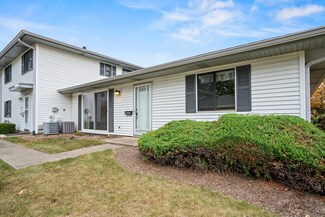 819 Pondview Ct Unit 912, Schaumburg, IL 60194