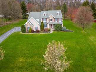 6431 Overlook Rd, Orefield, PA 18069