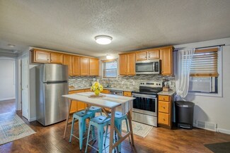 115 Hudson St, Springfield, MA 01118