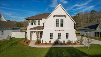 117 Firefly Ln, Opelika, AL 36801