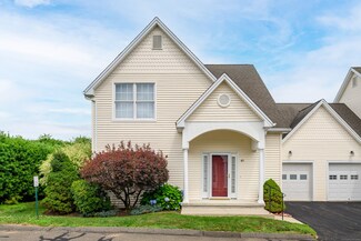 45 Heron View Rd Unit 45, New Fairfield, CT 06812
