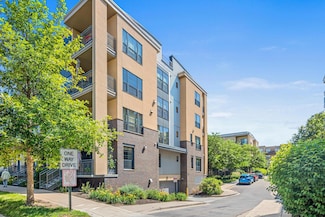 2566 Ellis Ave Unit 103, Saint Paul, MN 55114