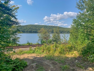 00 Vermont 114, Warren's, VT 05846