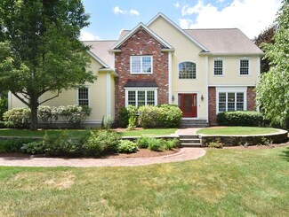19 Ridgeview Ln, Mansfield, MA 02048