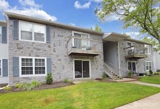 11 Coral Tree Ct, Lawrence Township, NJ 08648