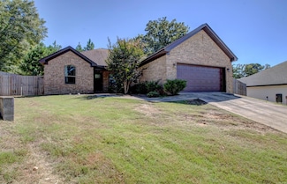 1107 J Cove W, Benton, AR 72019