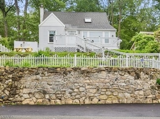 520 Dell Rd, Landing, NJ 07850