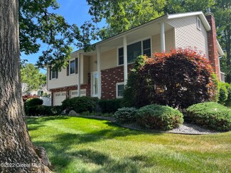 345 Hewett Dr, Schenectady, NY 12306