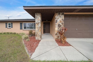 2201 NW 135th Ln, Citra, FL 32113