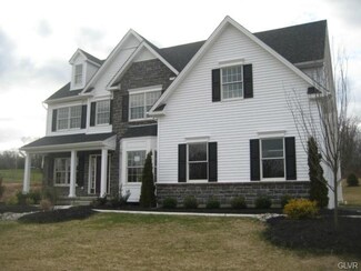 117 Country Chase Dr Unit 19, Wind Gap, PA 18091