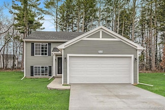 3144 Fox Run Ct, Clio, MI 48420