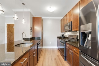 6301 Edsall Rd Unit 421, Alexandria, VA 22312