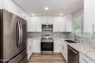 3014 W Zachary Dr, Phoenix, AZ 85027