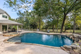 20111 Hilltop Ranch Dr, Montgomery, TX 77316